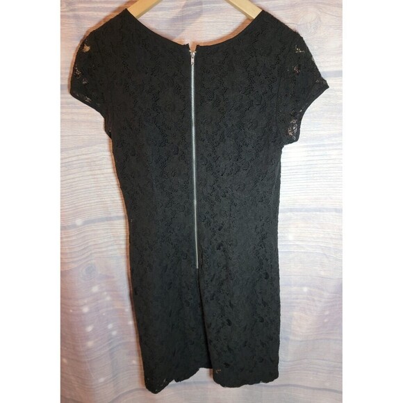 Banana Republic Sheath Lace Dress - Picture 4 of 4